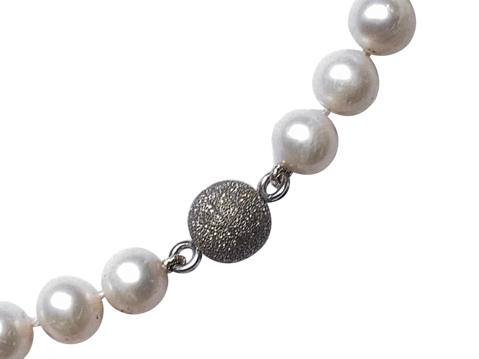 Freshwater Pearl Necklace 8-9mm On Sterling Silver Magnetic Clasp Plus Seven Shamballa Balls Close up